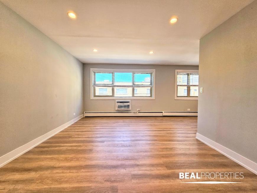 Primary Photo - 1 bedroom in CHICAGO IL 60657