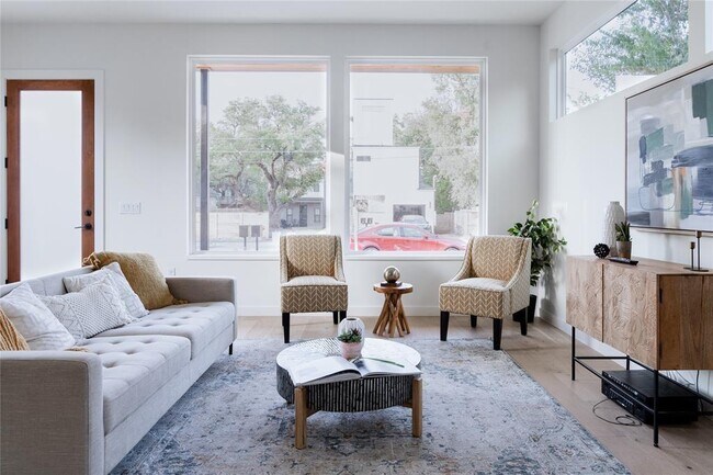 Foto del edificio - 1176 Oak Grove Ave