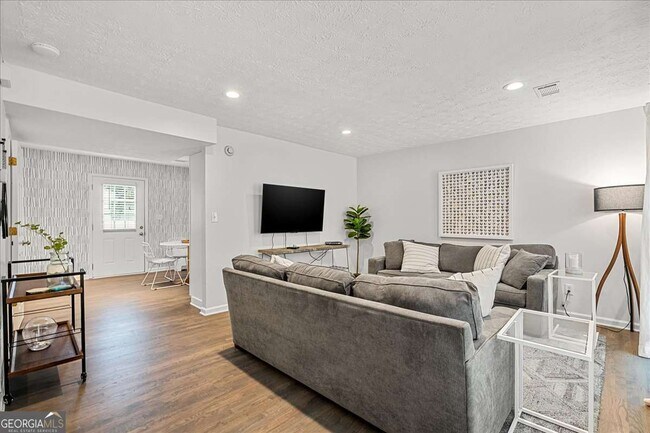 Foto del edificio - 840 Rosedale Ave SE