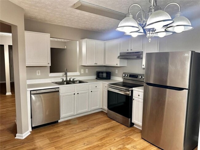 Building Photo - 3164 Kingswood Glen