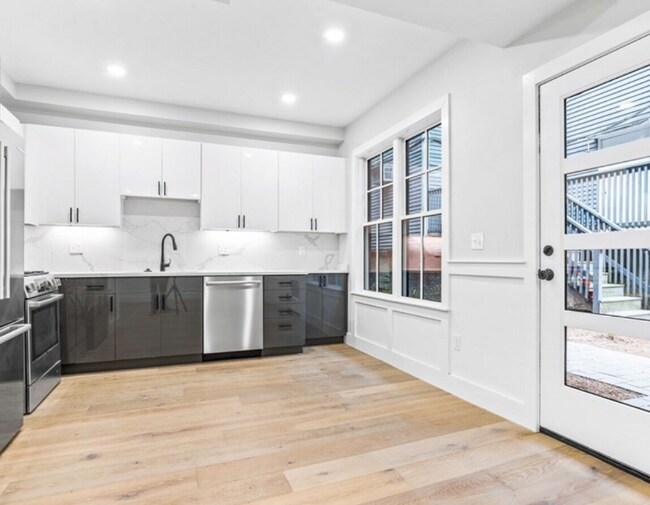 Foto del edificio - 300 Somerville Ave