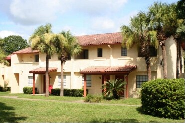 Primary Photo - Lake Side Villa