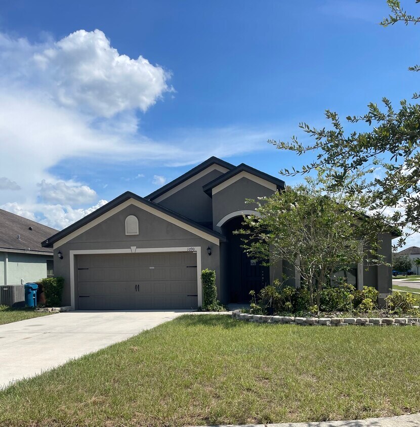 1090 Woodlark Dr, Haines City, FL 33844 House Rental in Haines City