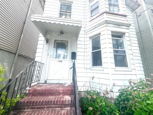 Building Photo - 134 Boyd Ave