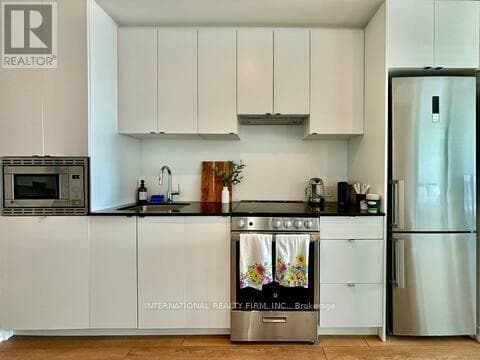 Photo principale - 49 E Liberty St