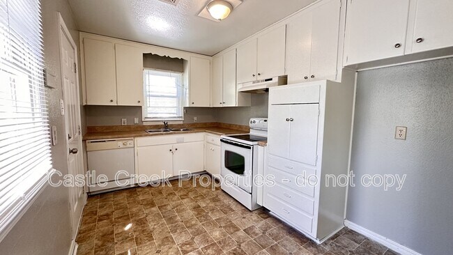 Foto del edificio - 1104 Hickory Ln