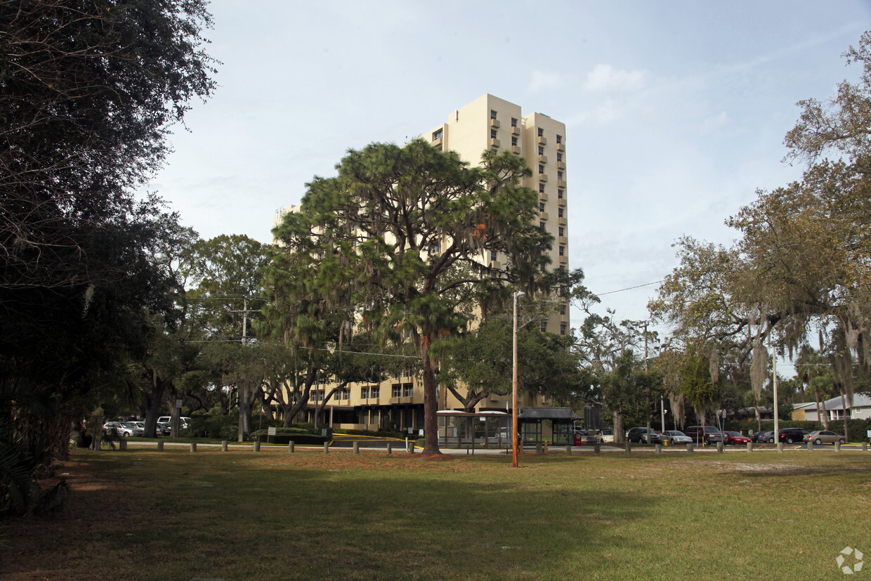 Primary Photo - Bayshore Presbyterian