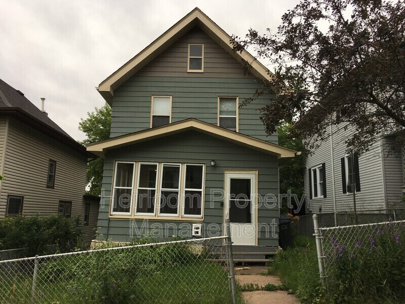 Primary Photo - 421 N 13th Ave E