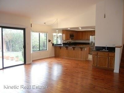 Building Photo - 4 br, 2.5 bath House - 137 Julian Way