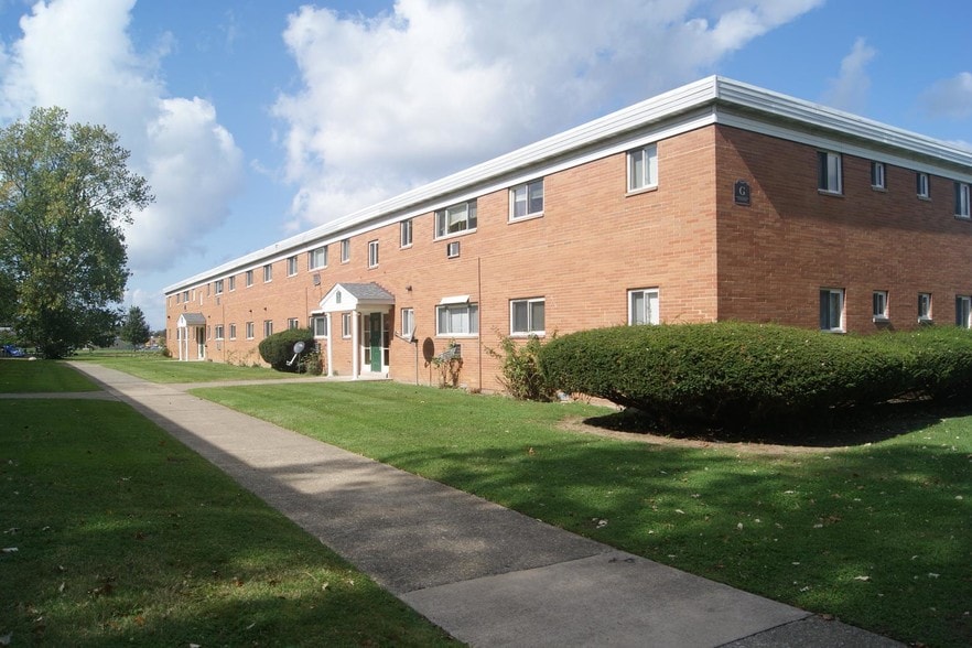 Emerald Village Apartments Rentals Willoughby, OH