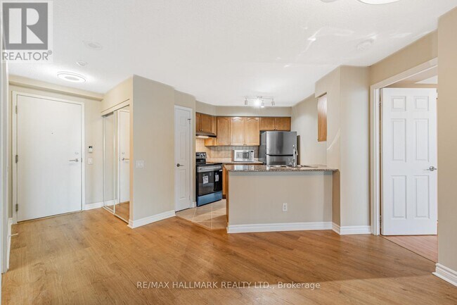 Photo du bâtiment - 83 Borough Dr