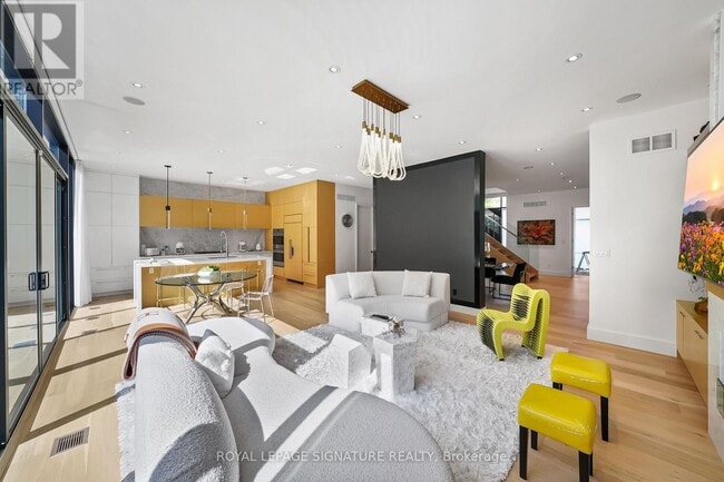 Photo du bâtiment - 17 Nesbitt Dr