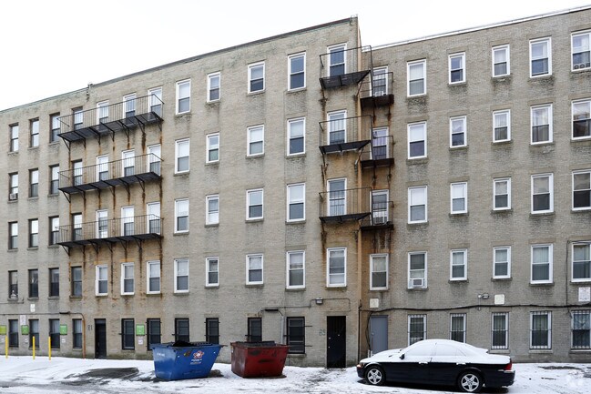 Building Photo - 85 Park Dr