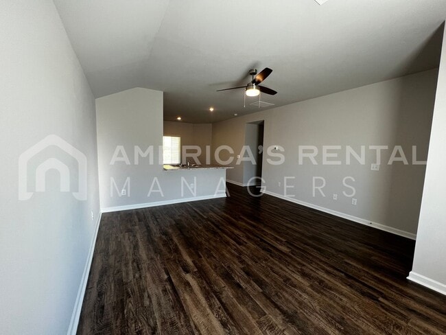 Foto del edificio - 2050 W. Middlebrook Crossing