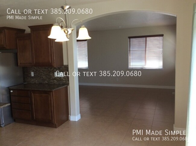 Foto del edificio - Charming 3-Bedroom Home in Lehi's Traverse...