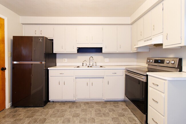Building Photo - 706 Mellen Dr