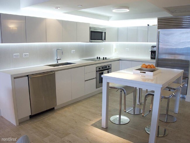 Foto del edificio - 1 br, 1 bath Apartment - 530 N 1st St