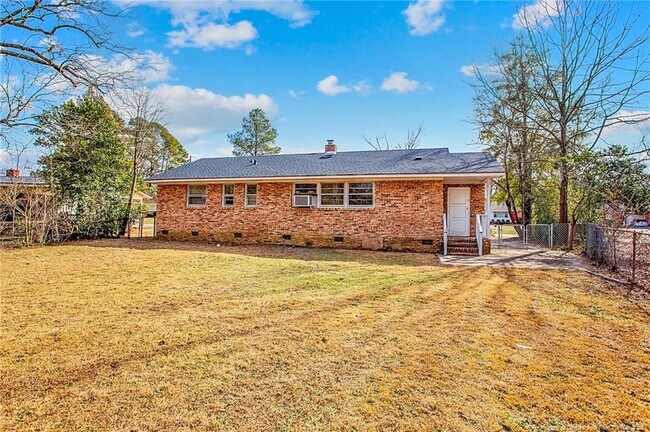 Building Photo - 3718 Berger Dr