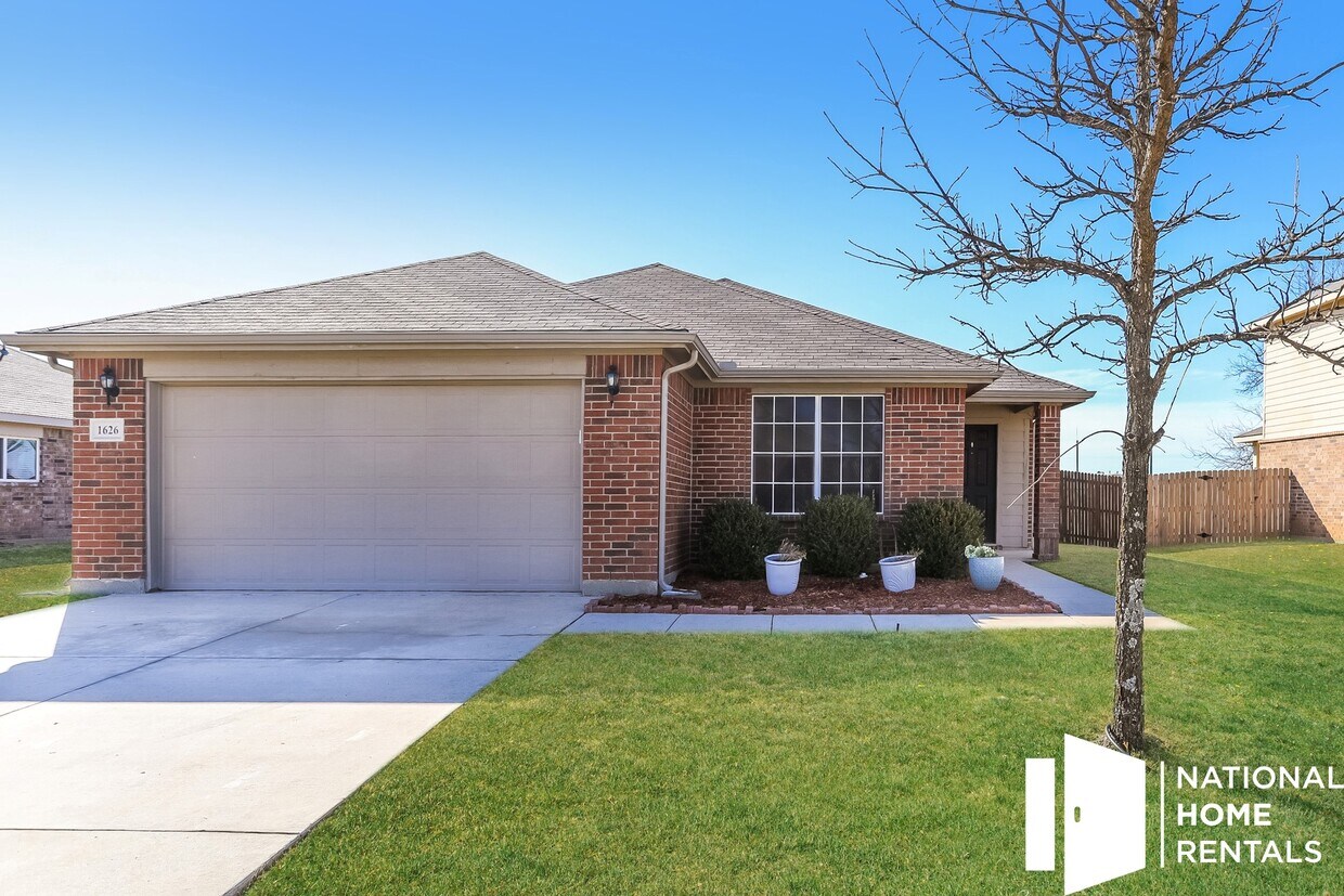 Foto principal - 1626 Kawati Way