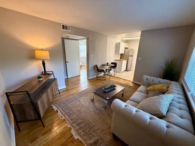 Interior Photo - Kirkwood Flats