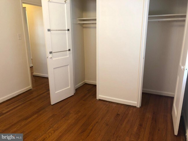 Foto del edificio - 8301 Garland Ave