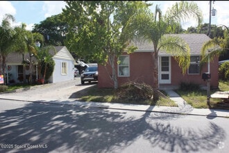 Building Photo - 1228 Jasmine St