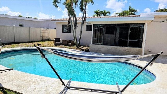 Foto del edificio - 4360 NE 13th Ave