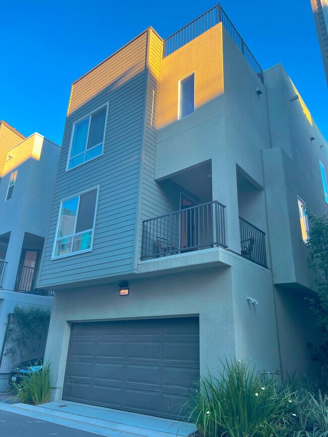 Back door/Garage - 1462 Longitude Dr