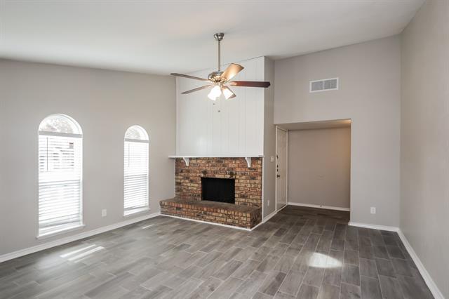 Foto del edificio - 625 Nora Ln