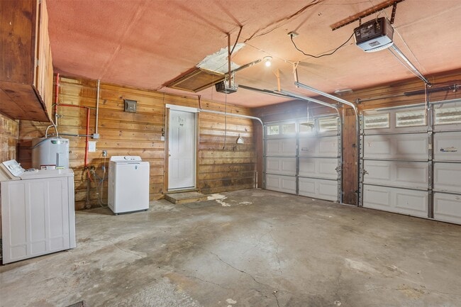 Building Photo - 3917 Anita St