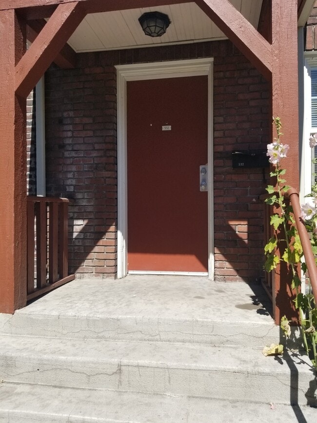 Building Photo - 532 N Eldorado Ave