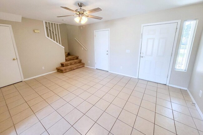 Foto del edificio - 15547 S Moon Valley Rd