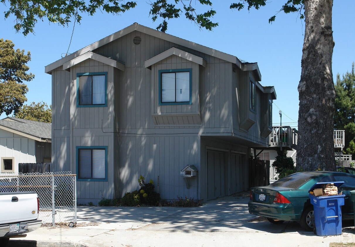 Primary Photo - 269-271 E Warner St