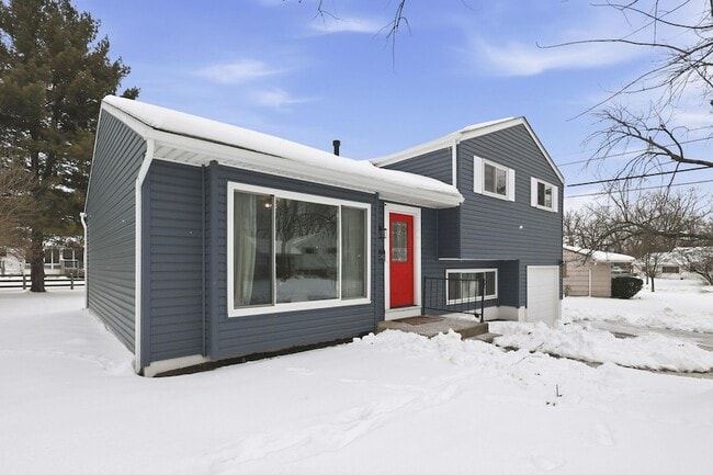 Building Photo - 3042 Rightmire Blvd