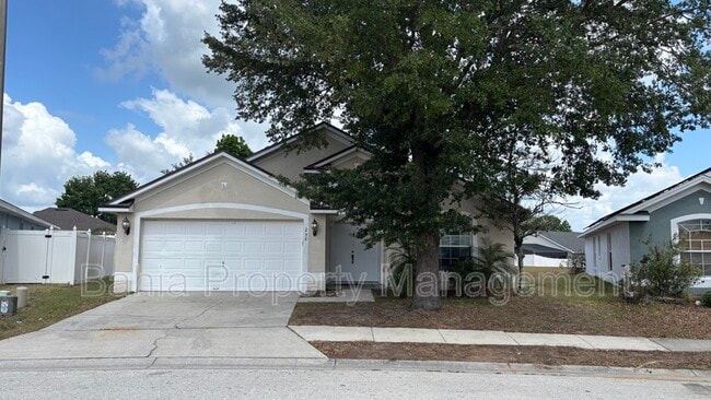 Photo - 252 Bramley Ct House