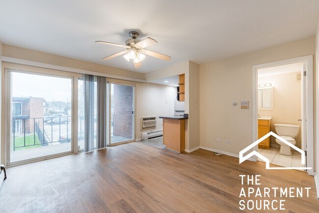 Foto del edificio - 6151 W Thorndale Ave