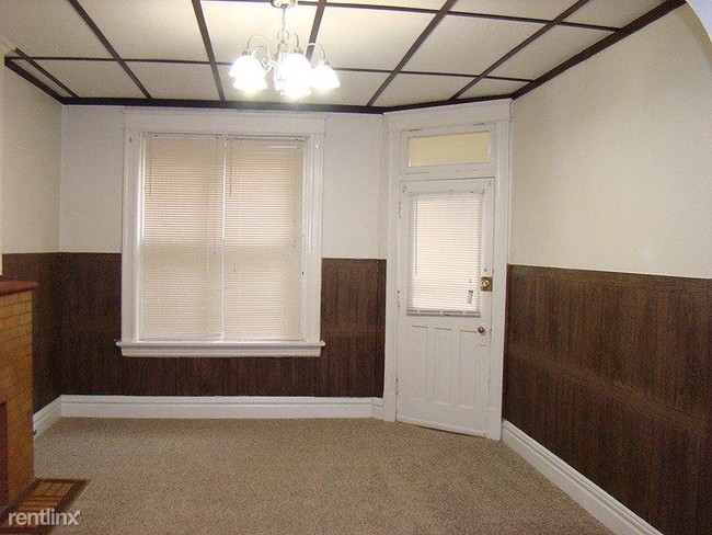 Building Photo - 1 br, 1 bath Apartment - 6327 Vermont Avenue