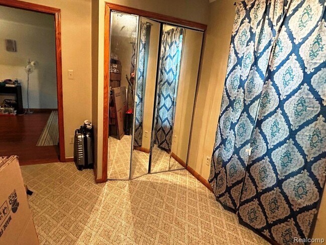 Foto del edificio - 21421 Sloan Dr