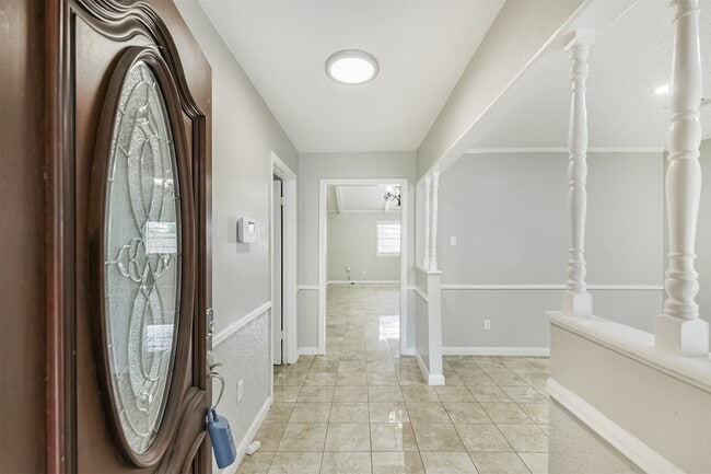 Foto del edificio - 623 E Cypresswood Dr