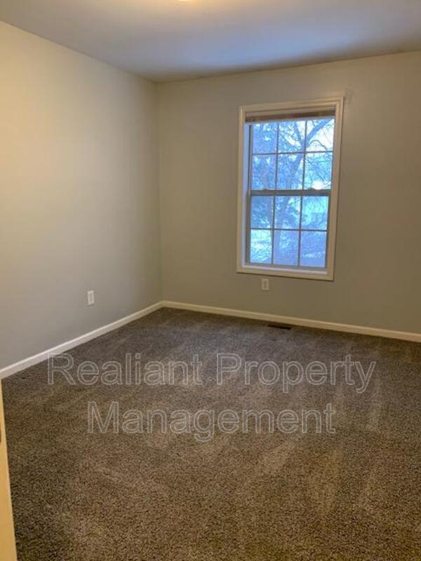 Foto del edificio - 3837 Pine Ridge Way
