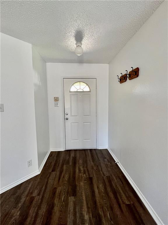 Building Photo - 1105 Jolie Ln