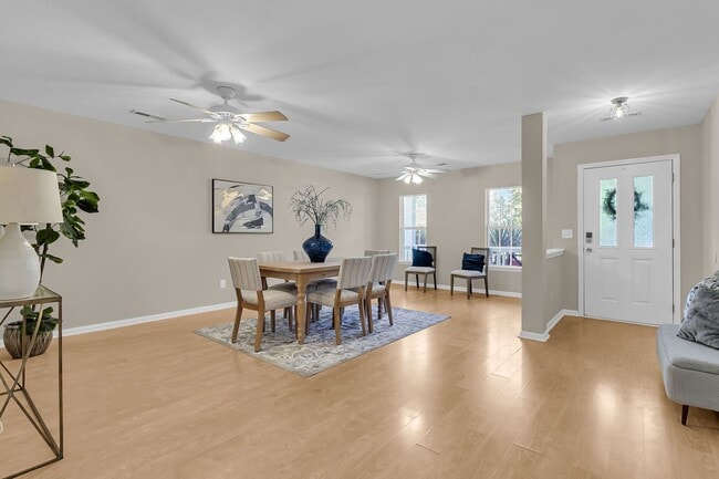 Building Photo - 5204 Carlisle Ct