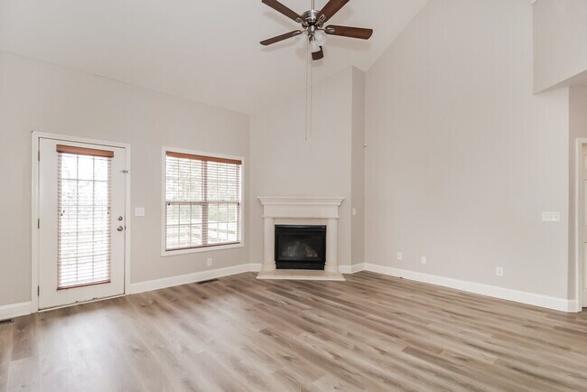 Building Photo - 132 Puckett Creek Dr