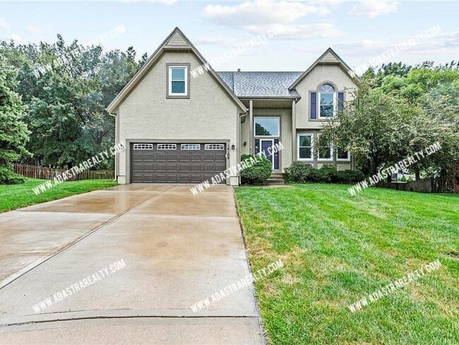 Building Photo - Gorgeous South Overland Park Home-Availabl...