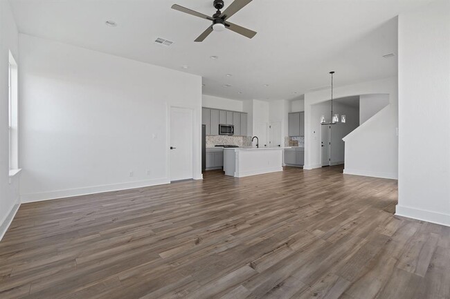 Foto del edificio - 8656 Wellspring Loop