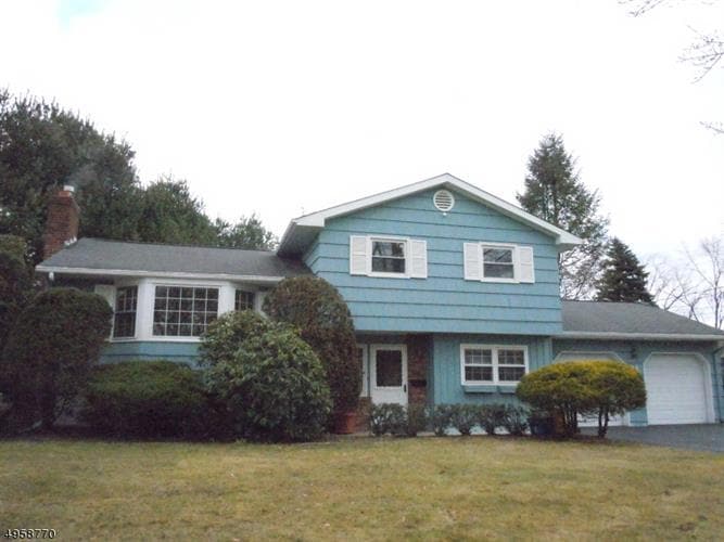 31 Tall Oaks Dr, East Brunswick, NJ 08816 House Rental in East