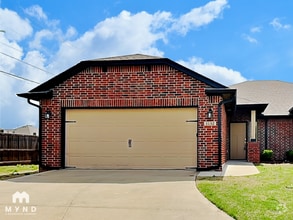 Building Photo - 1132 Merlin Dr