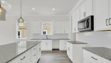 Building Photo - 4718 Anise Cir