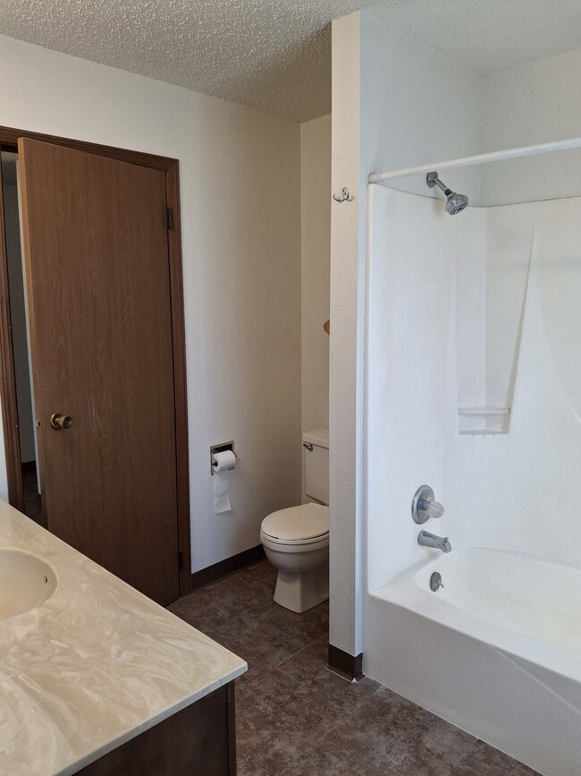 Building Photo - 1304 Galeta Ave