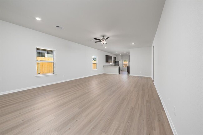 Foto del edificio - 15434 Maple Ter Dr